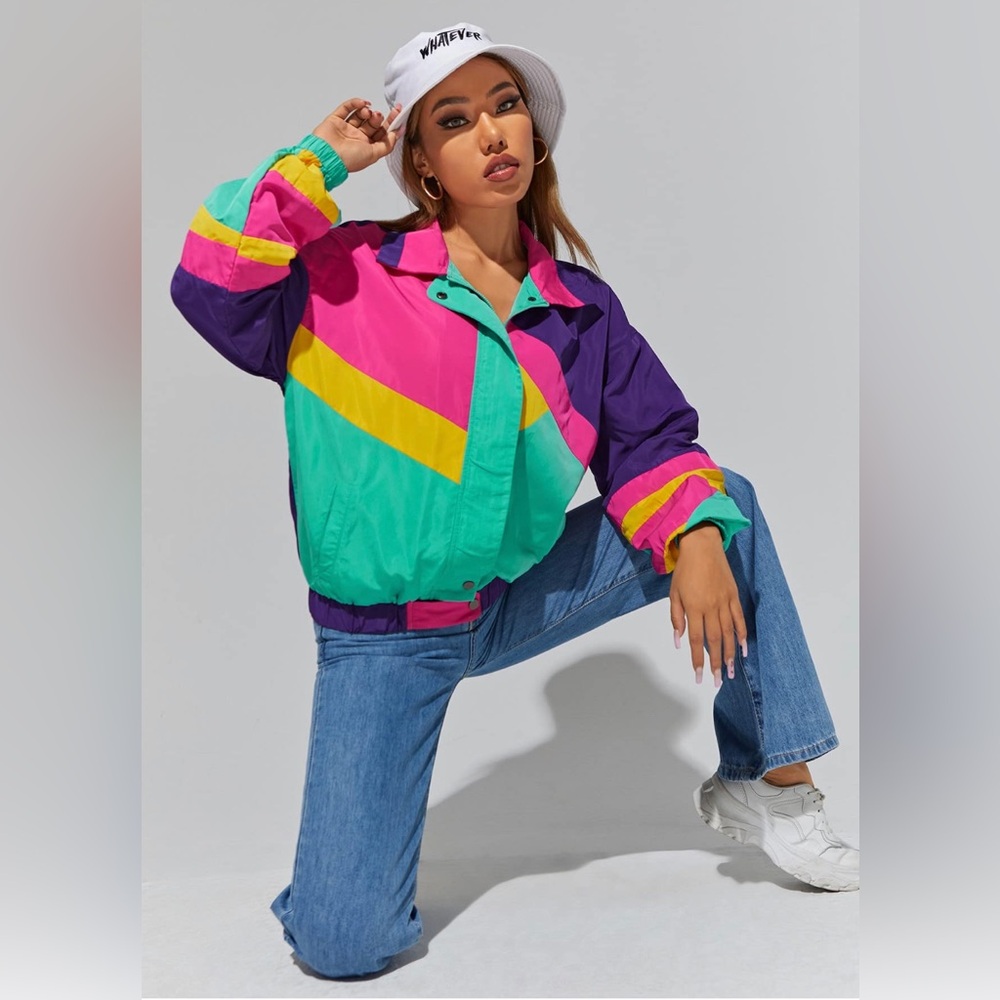 SHEIN RETRO Inspired STREETWEAR LIGHTWEIGHT JACKET SIZE LARGE eye catching.